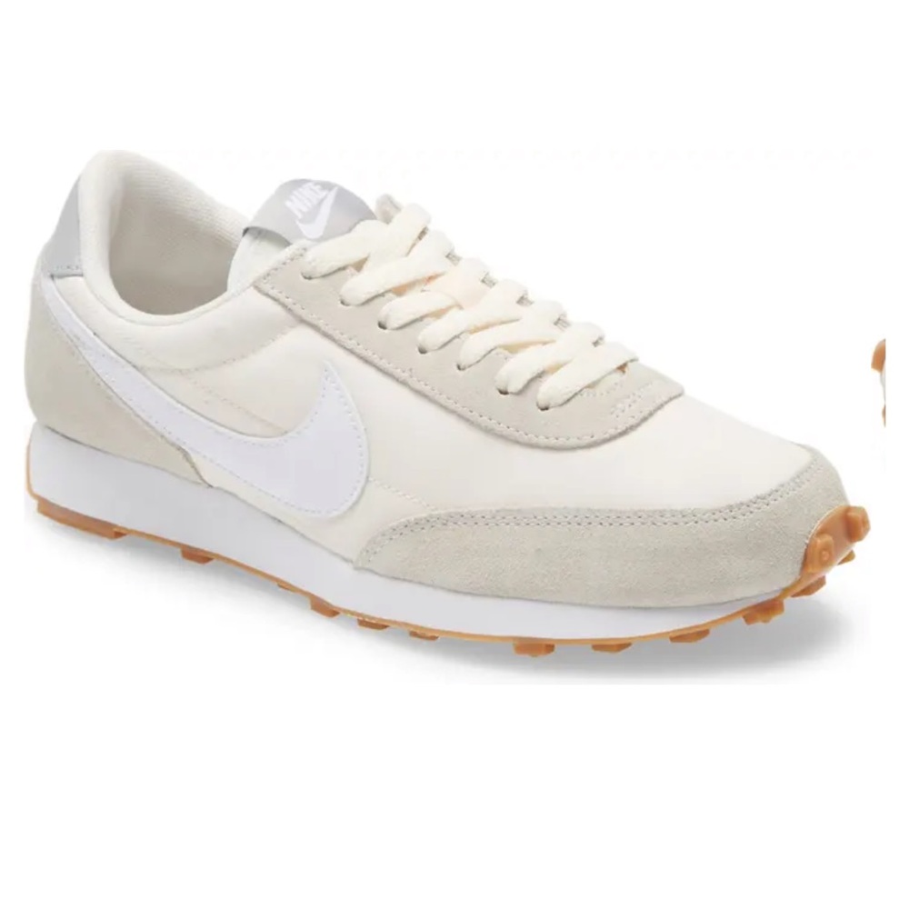 Nike Daybreak Sneakers - Summit White/Pale Ivory - size 7.5